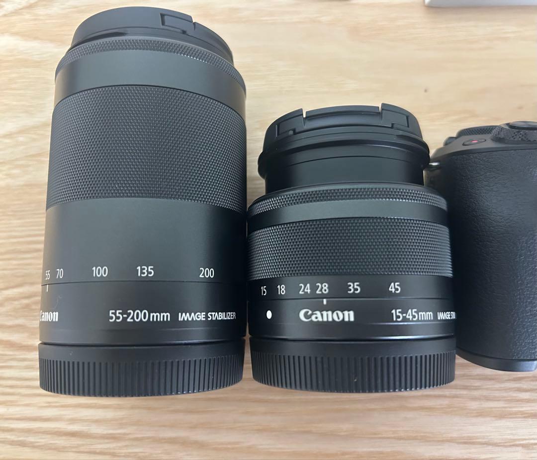 Canon EOS KissM2ミラーレス一眼カメラ ダブルズーム付き