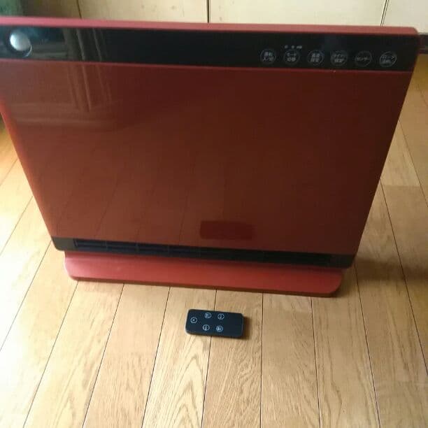 新品同様電気暖房器具
