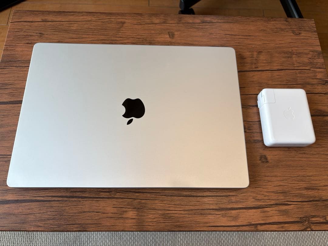 Macbook pro M1 MAX 32GB 1TB 16インチ