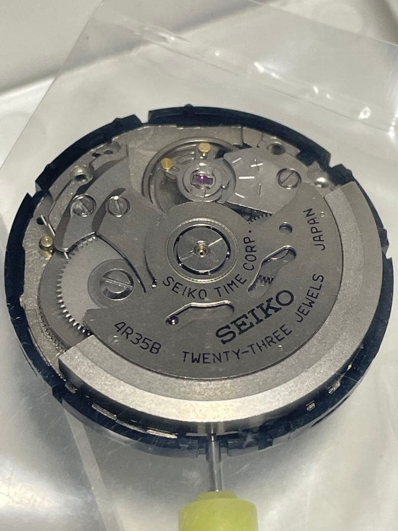 精度調整済み　SEIKO 4R35B 自動巻きムーブメント②