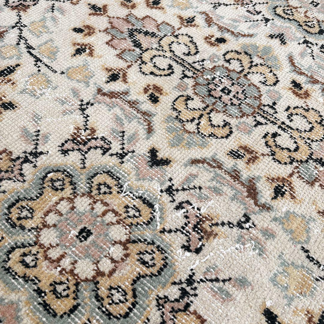 トルコ　ヴィンテージラグ　グリーン　ベージュ　ブラウン