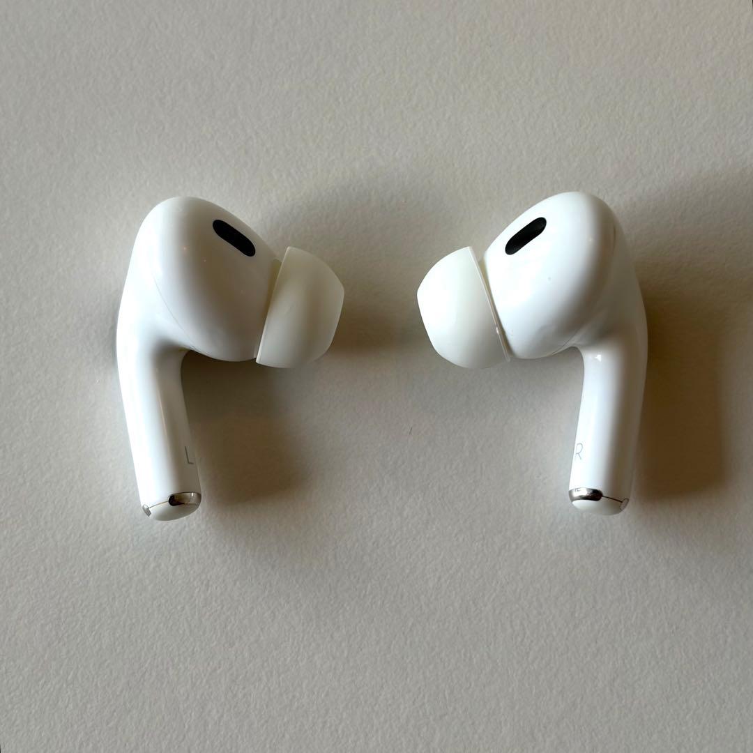 【美品】AirPods Pro（第2世代）・付属品未使用・レザーケース付き