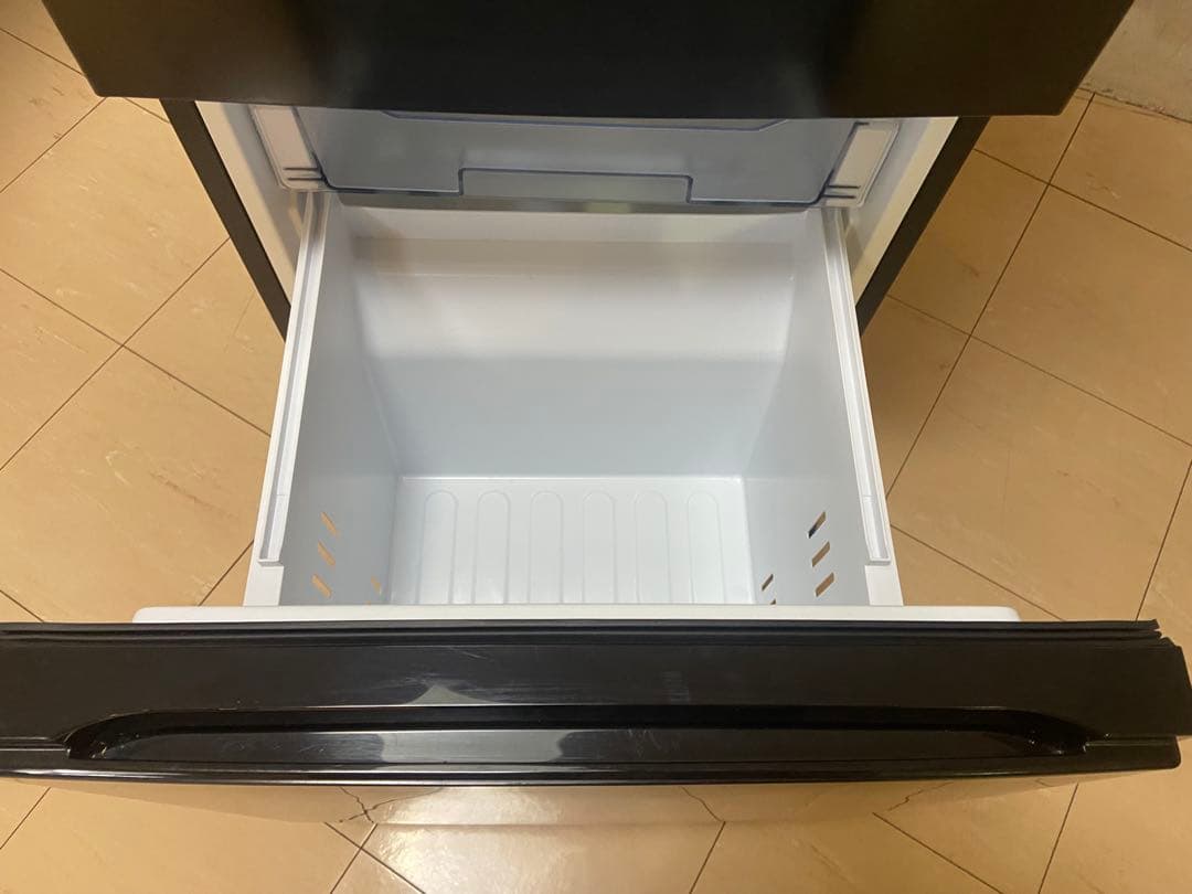 Y159 YAMADA 2025年製 159L 冷蔵庫 ブラック