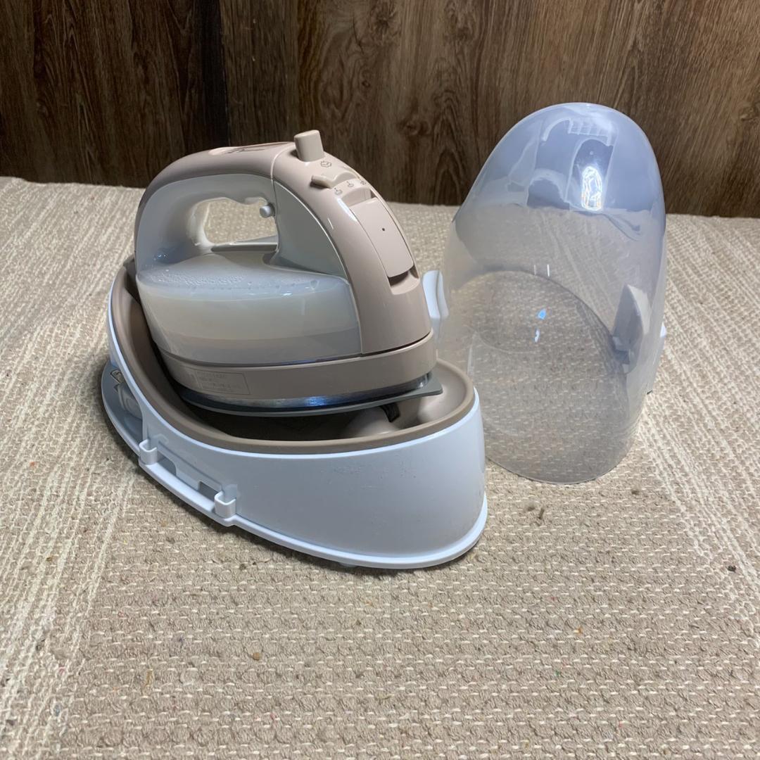 K149 PANASONIC コードレススチームアイロン 2025年