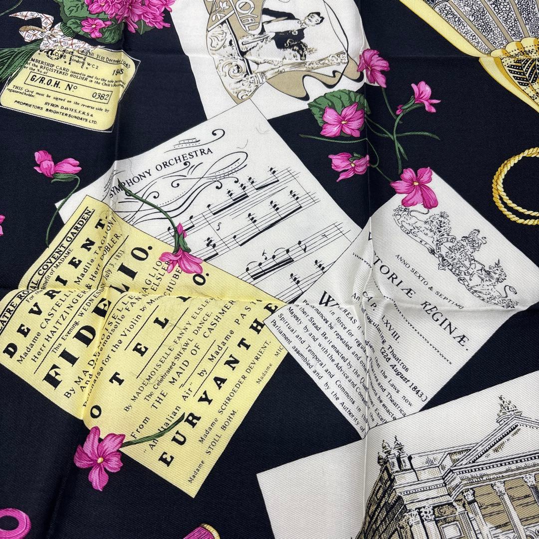 0527 バーバリー　大判ハンカチ　扇子　希少　レア　未使用　タグ付き.