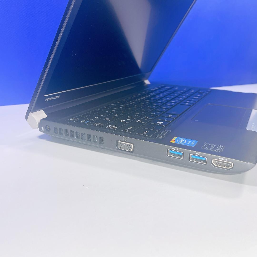 小型軽量！すぐ使える✨Windows11✨快適SSD✨東芝カメラ付ノートパソコン