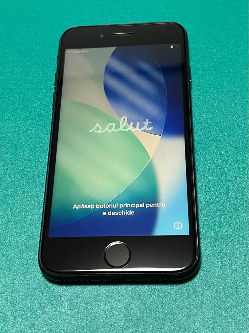 【美品】iPhone SE 第3世代 ブラック 64GB バテリ100% 121