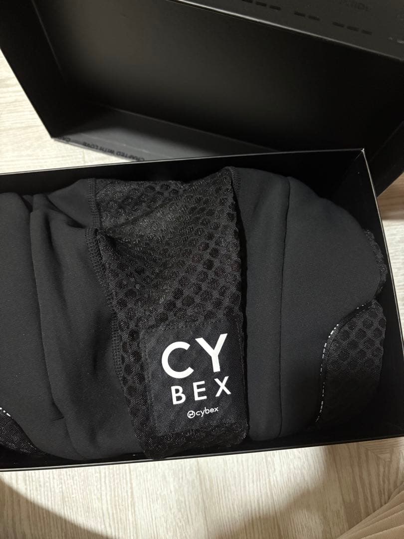 Cybex 抱っこ紐 ブラック
