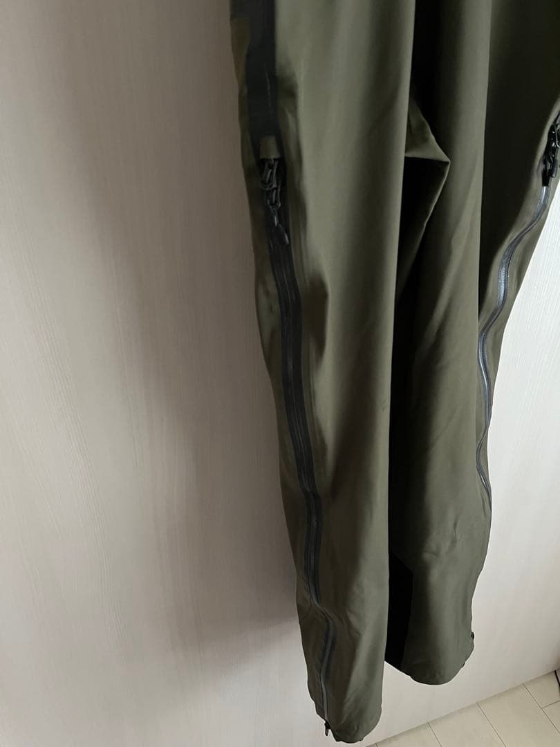 MOUNTAIN HARDWEAR BIB pants Lサイズ