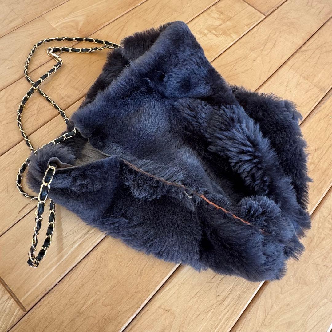 美品❗️羊革シープスキン　ボア　チェーンショルダーバッグ　リバーシブル可