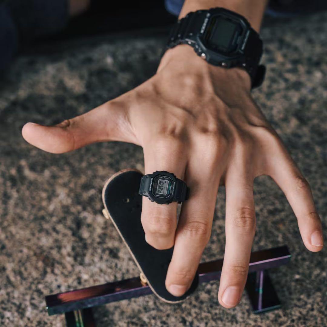 時計 G-SHOCK nano 5600 SERIES DWN-5600-1JR