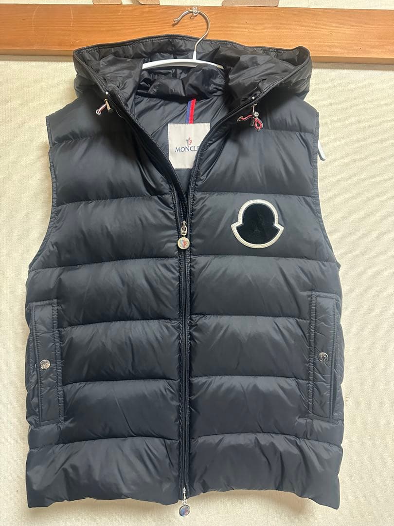 モ○クレール ダウンベスト