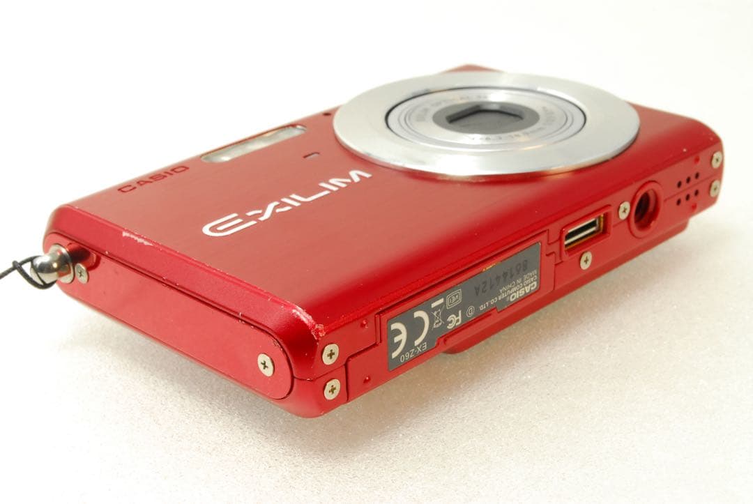 ノラちゃん❤︎様フォロー割CASIO EXILIM EX-Z60 ❤️レッド カメラ