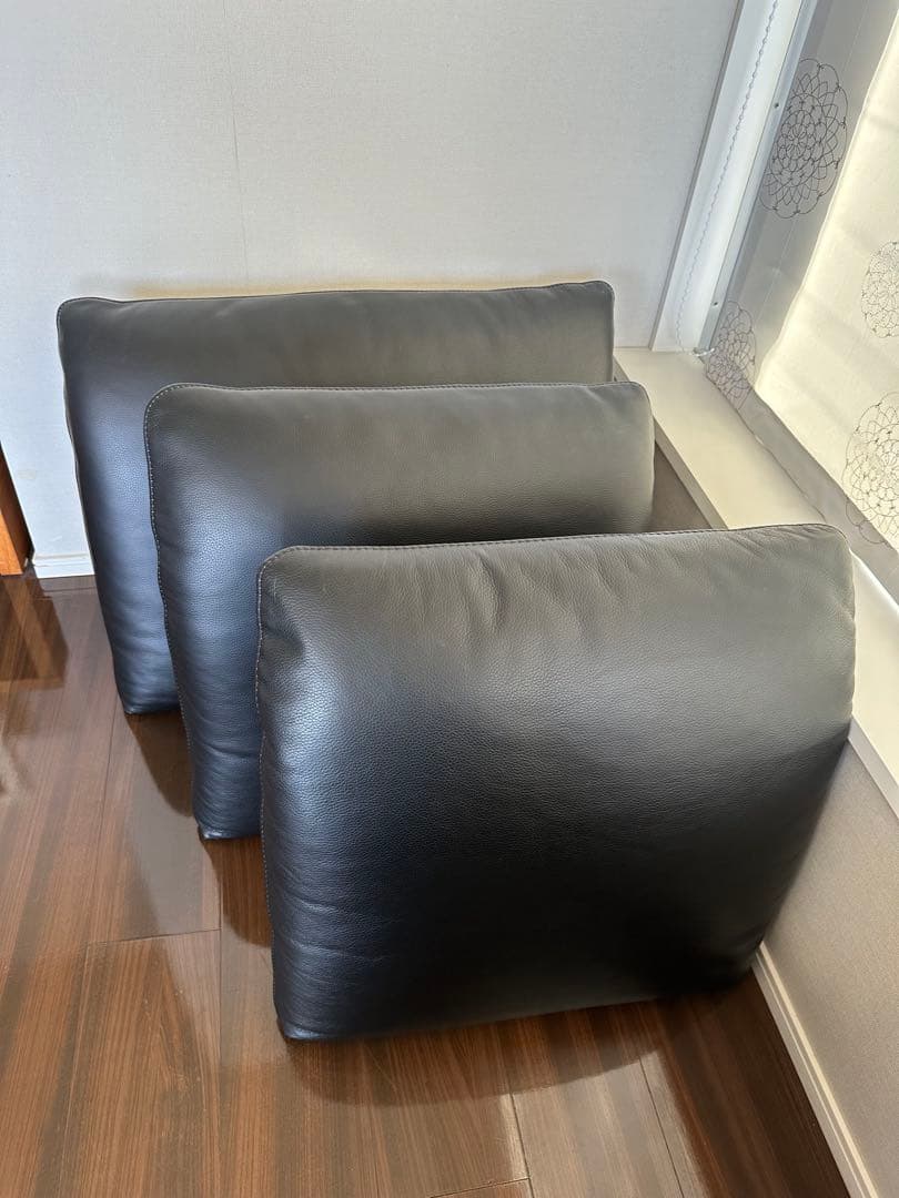 大塚家具LSコンフォート ソファー背もたれ3点セット 黒