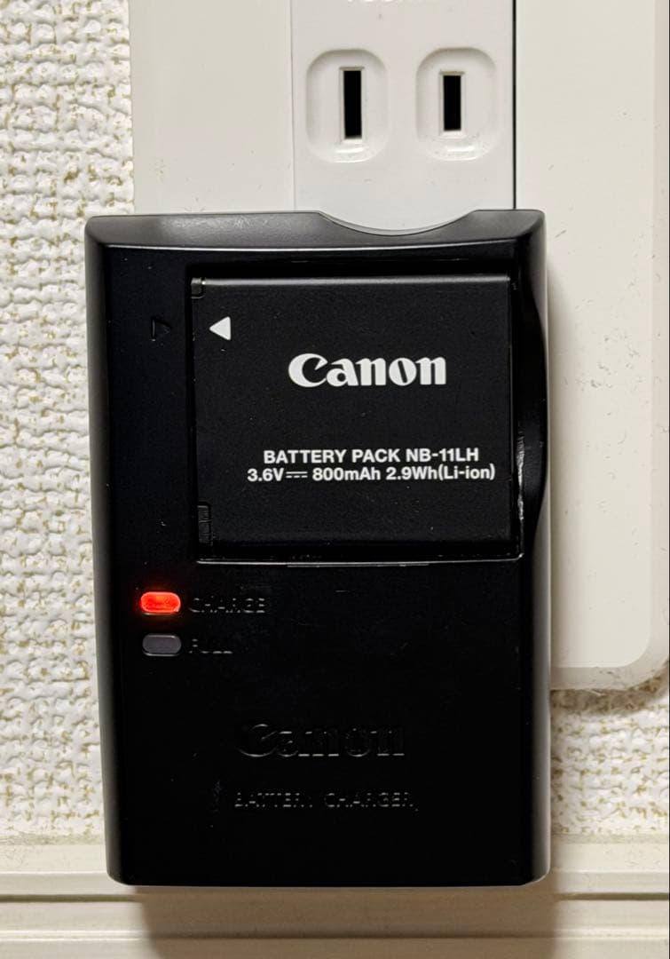 美品　Canon IXY 650 コンパクトデジタルカメラ