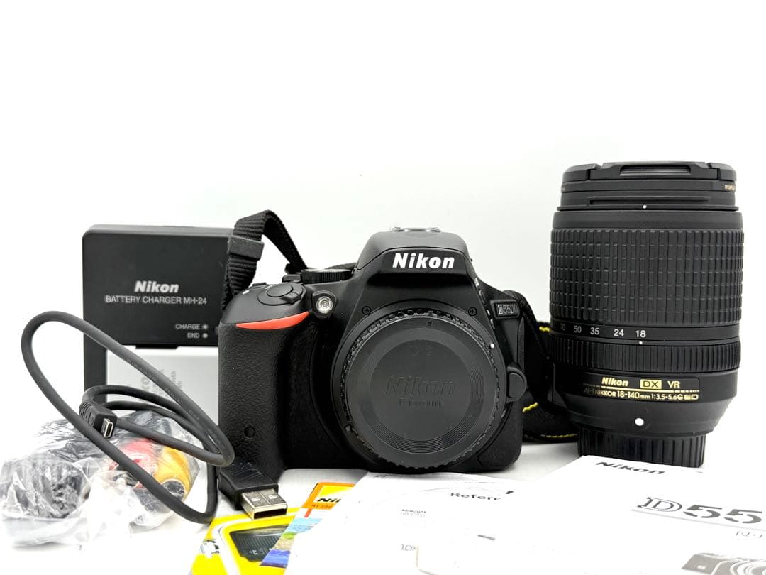 【完動品】Nikon D5500 18-140mm VRレンズキット 動作確認済