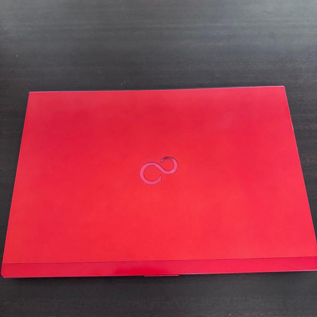 極軽量750g！富士通 LIFEBOOK UH75/B3 第8世代i5