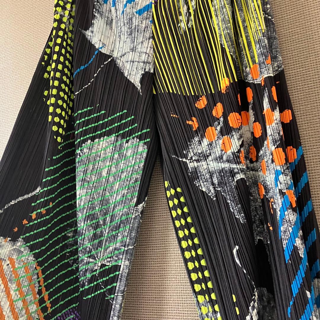 希少　極美品　プリーツプリーズ　マルチカラー　ワイドパンツ　ガウチョパンツ　2