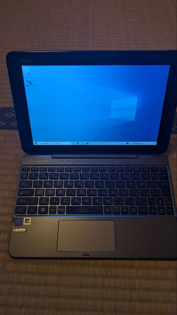 【美品】ASUS TransBook T101HA メタルグレー 本体