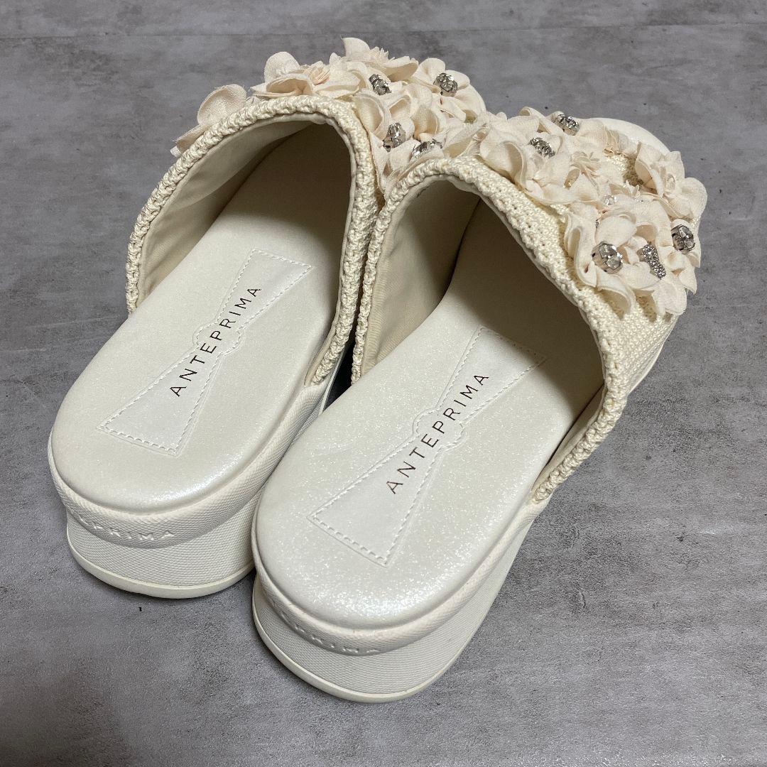 美品【アンテプリマ】（L）サンダル ミュール ベージュ系 フラワー 厚底