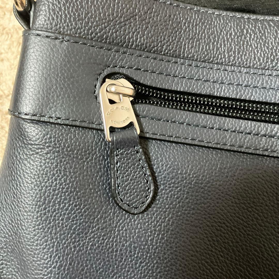 COACH ネイビーレザー ショルダーバッグ 美品 メンズ 斜め掛け