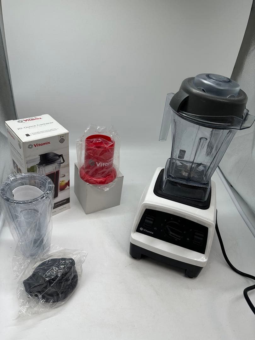 @ Vitamix バイタミックス　ミキサー　VM0202 ホワイト　付属品有り