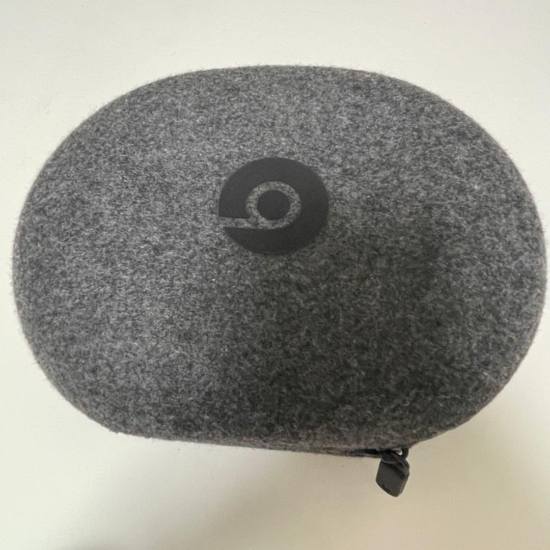 Beats SOLO PRO ブラック 黒　ワイヤレスヘッドホン