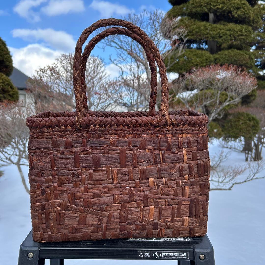 山葡萄カゴバッグ