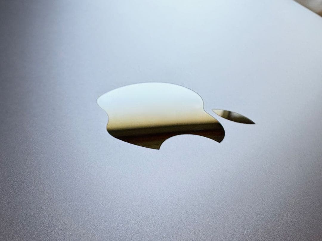 MacBook Air M1 2020 【8GB/256GB】13インチ