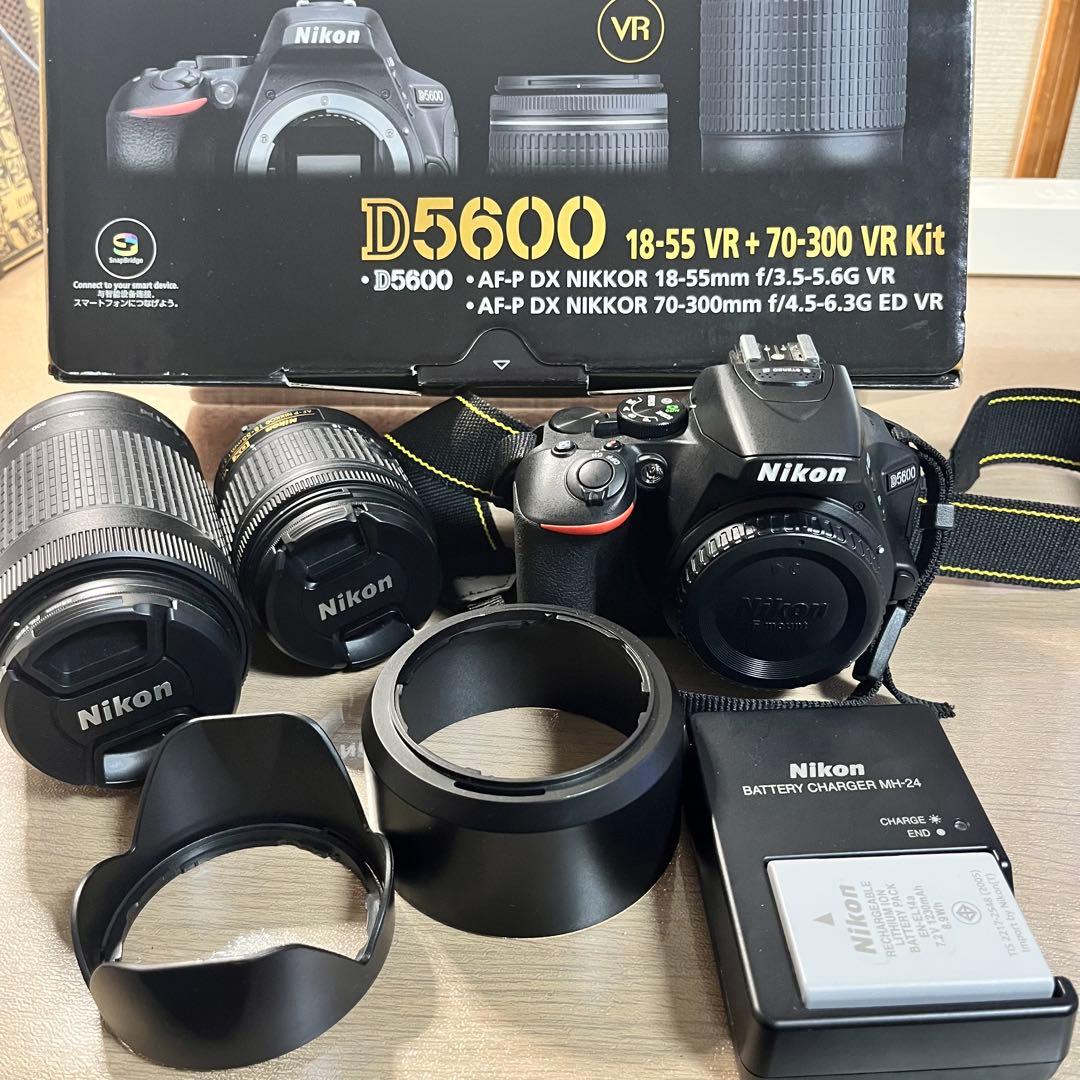 Nikon D5600 デジタル一眼レフ ダブルズームキット