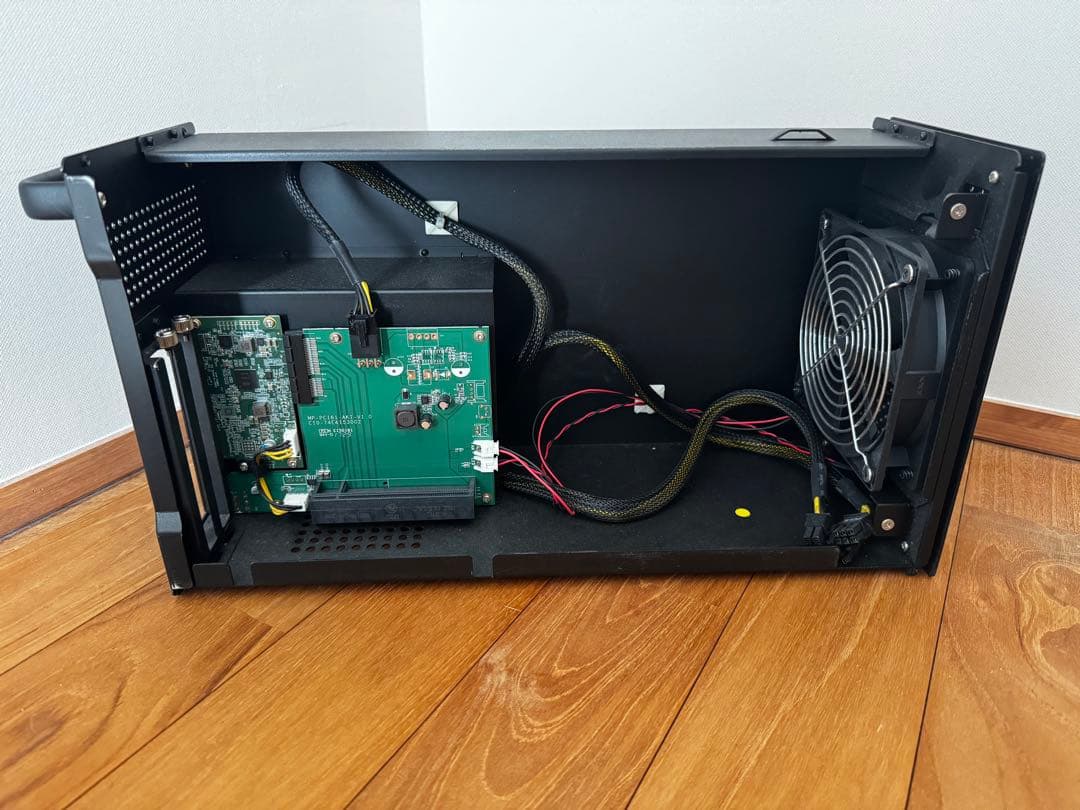 その他 AkiTiO Node Thunderbolt3 eGPUBOX