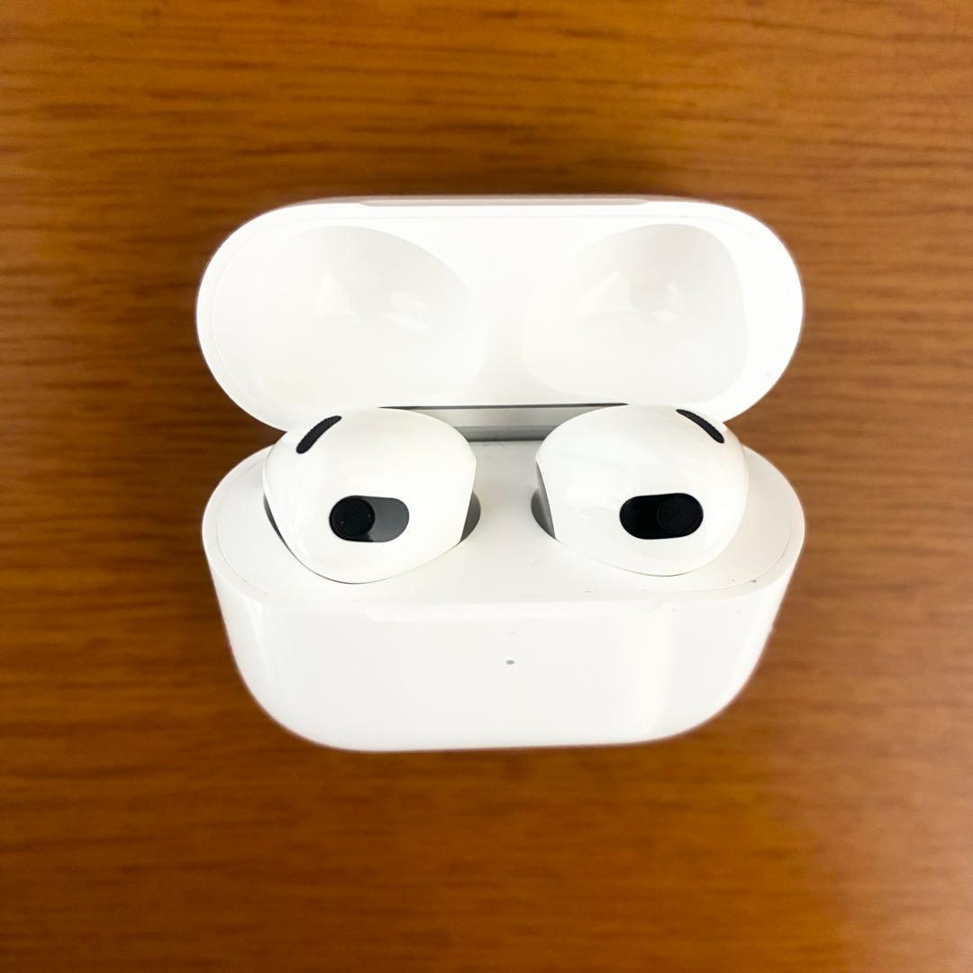 AirPods 第3世代 Lightning充電 正規品