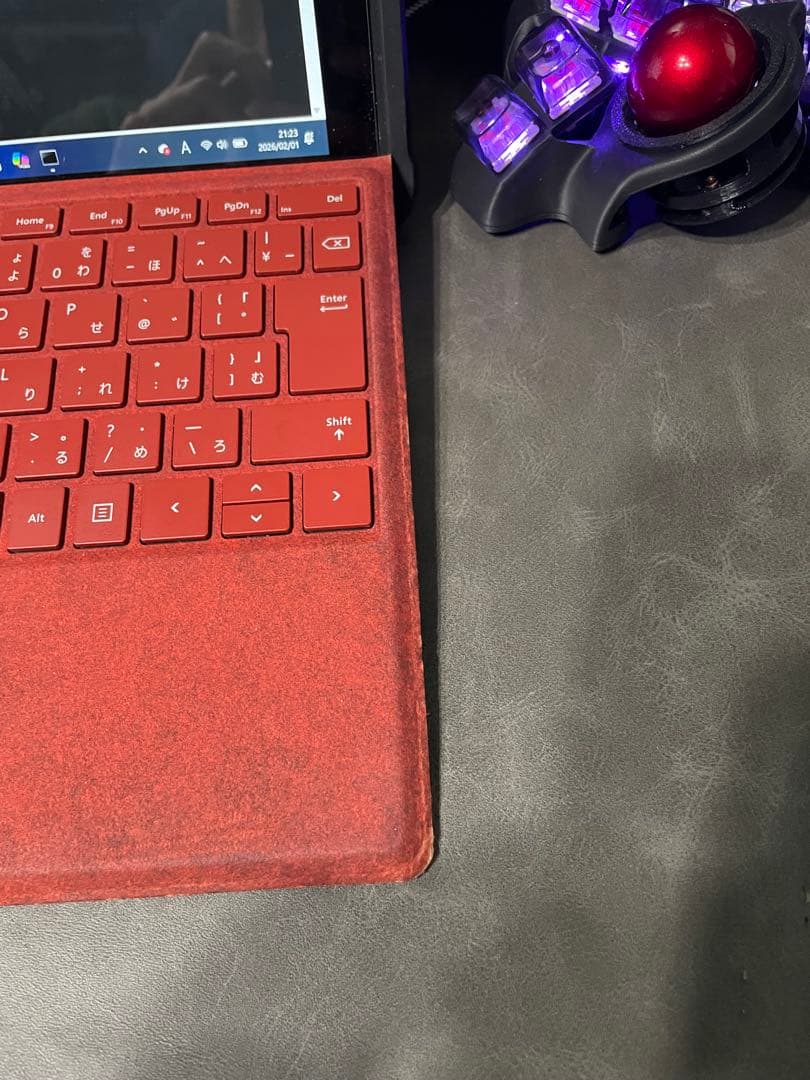 surface pro7 純正キーボード・ペン・マウス　他ケース・充電ケーブル付
