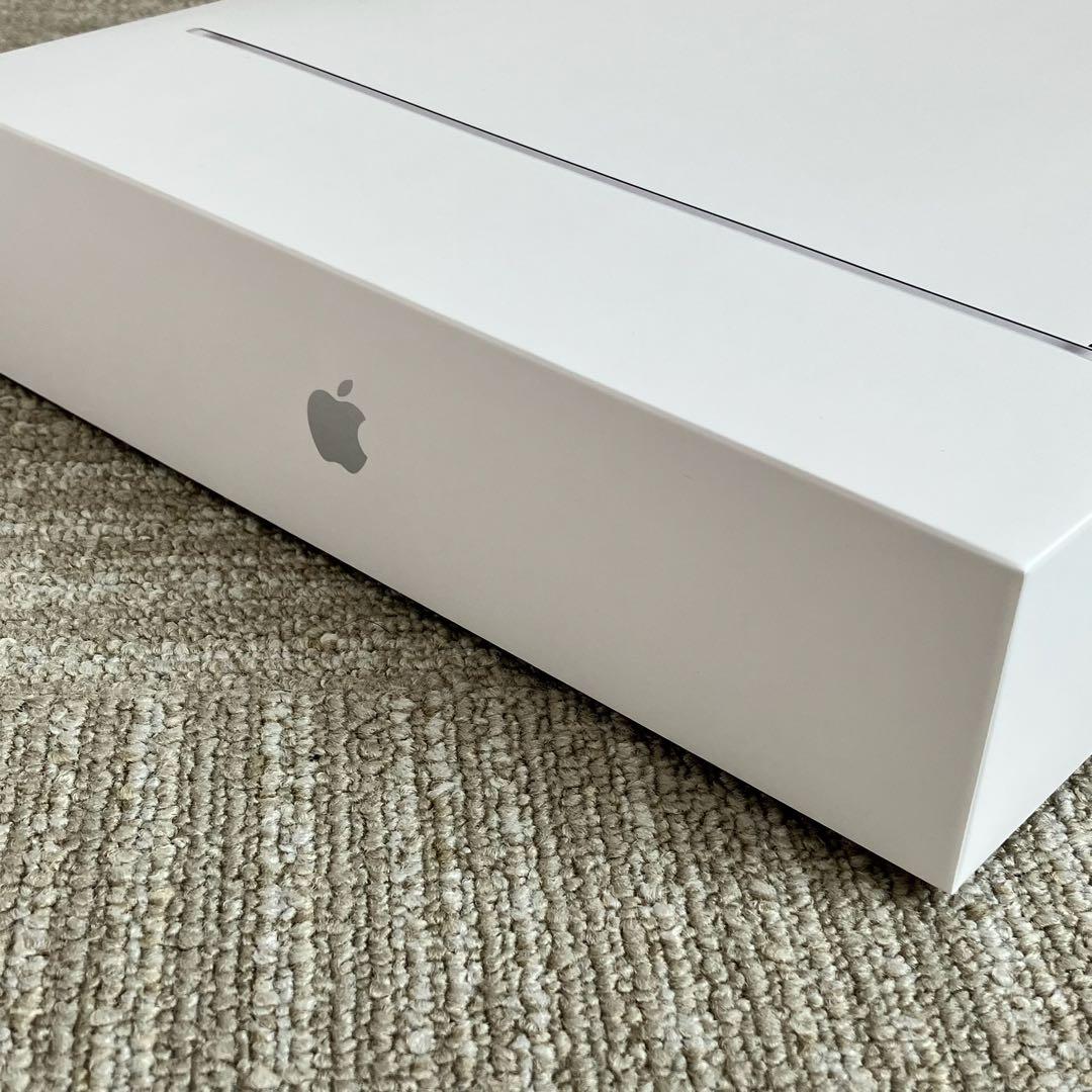 MacBook Air M4 シルバー 16GBメモリ　256GB SSD