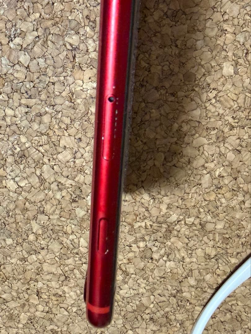 iPhone 8 plus 画面ひび割れあり　箱有り