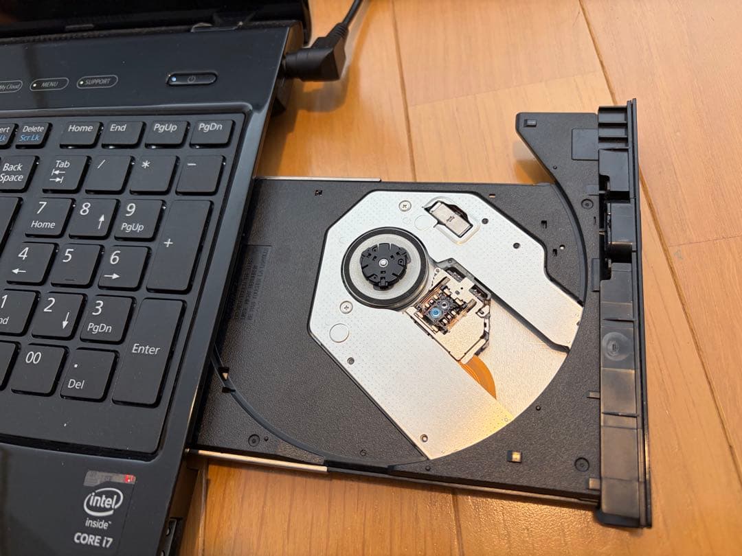 富士通 LIFEBOOK AH53/U ◆ Core i7 ◆ ブルーレイ