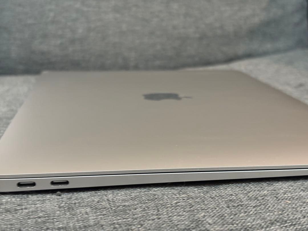値引　バッテリー新品 MacBook Air M1 2020 8GB 256GB