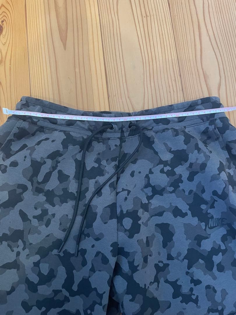 Nike テックフリース パーカー パンツ セットアップ　Ｌサイズ　ブラックカモ