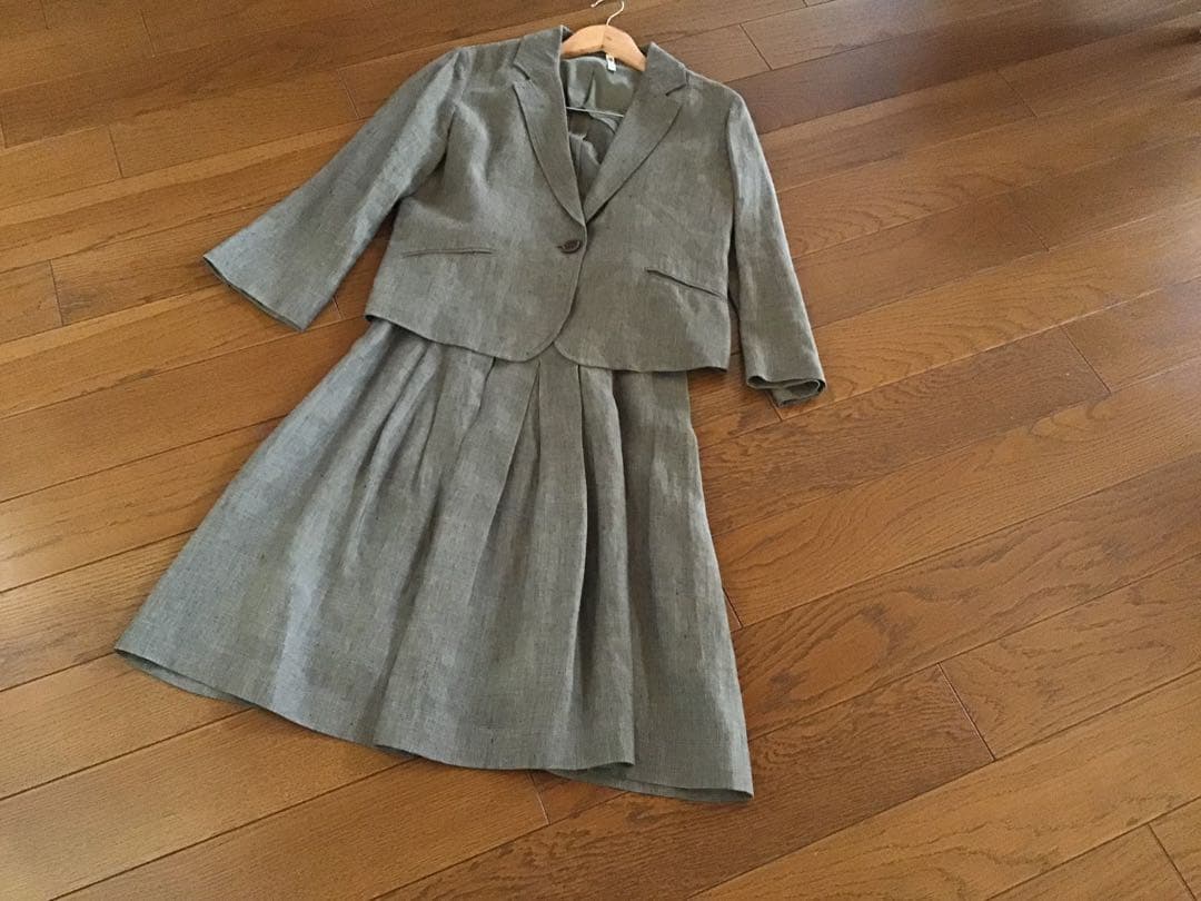マーガレットハウエルスーツ　　サイズ3 Lサイズ