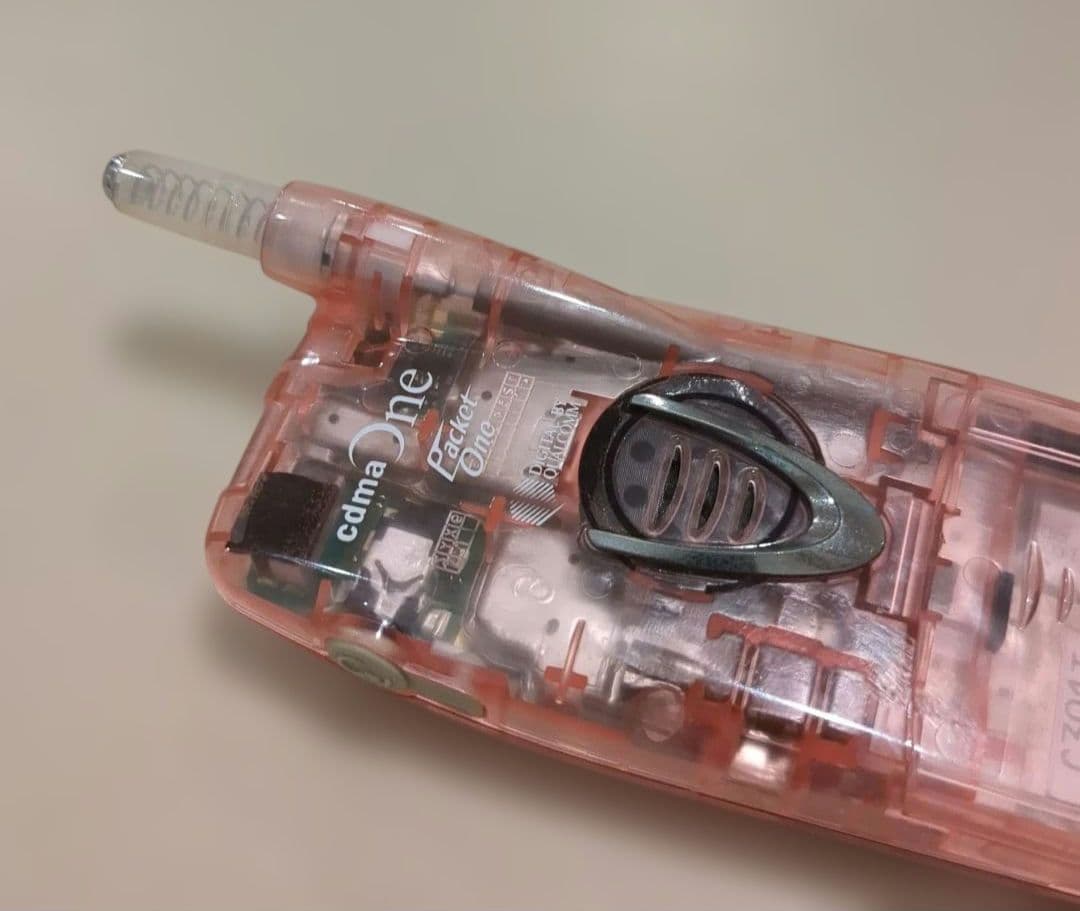 IDO C301T 東芝　TOSHIBA　ガラケー スケルトン 実機　レトロ