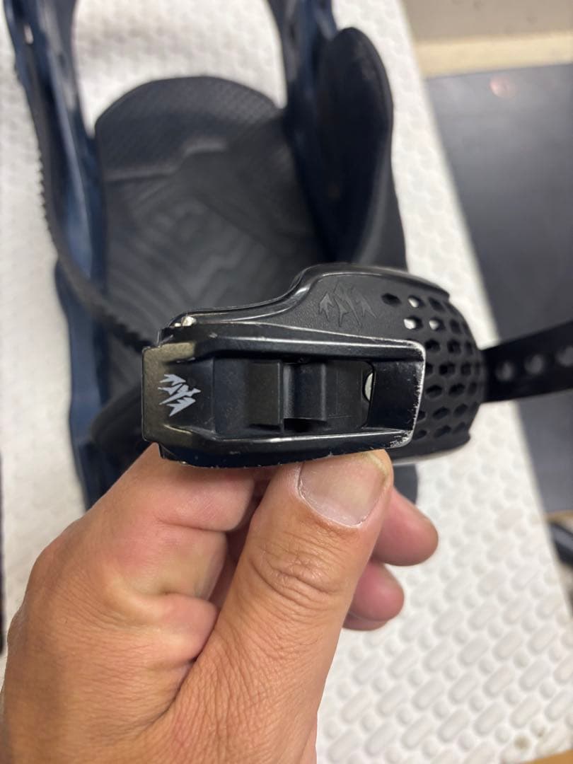 JONES MERCURY ジョーンズ　バインディング ネイビー