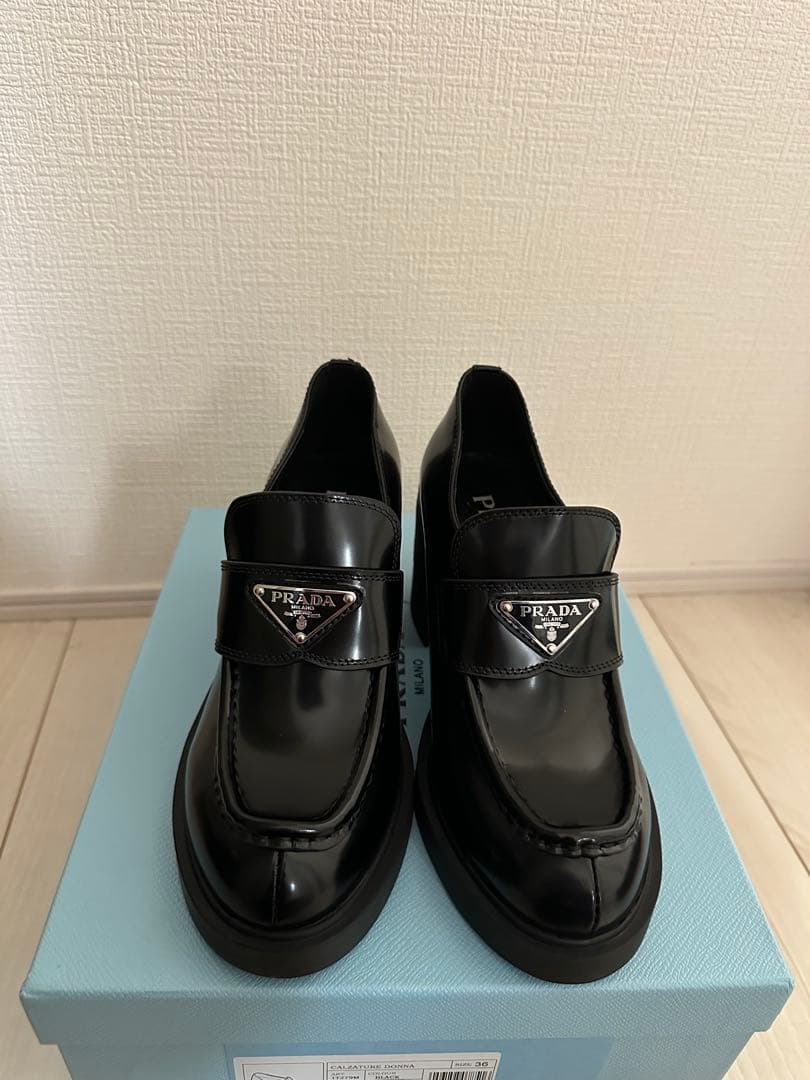 プラダチョコレートハイヒールローファー36