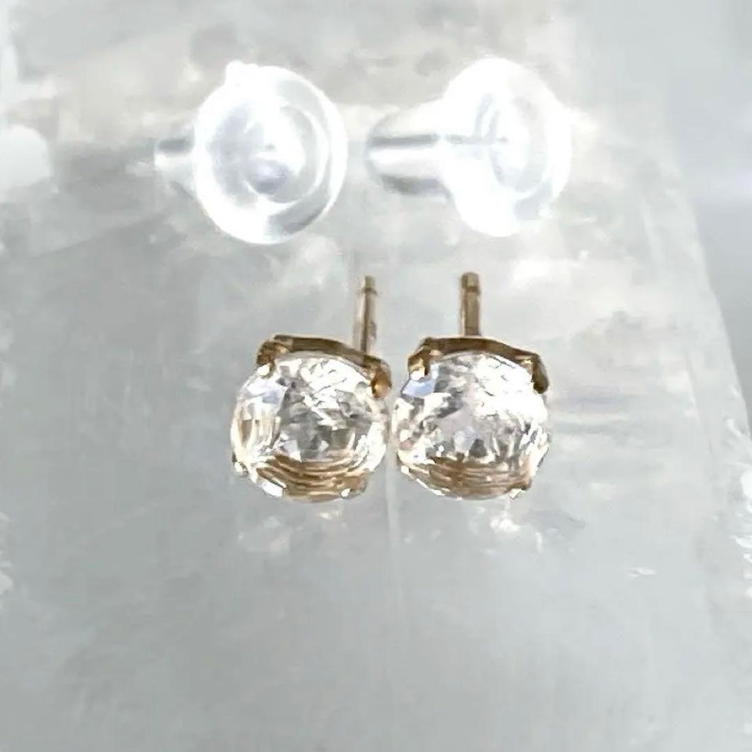 フェナカイト 10金ピアス（両耳）