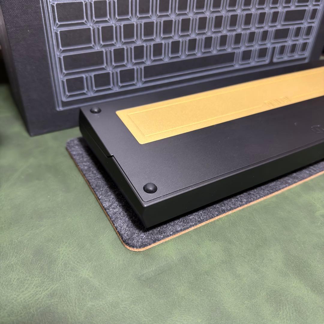 KBDfans PAVLOV 65% メカニカルキーボード　【本体のみ】