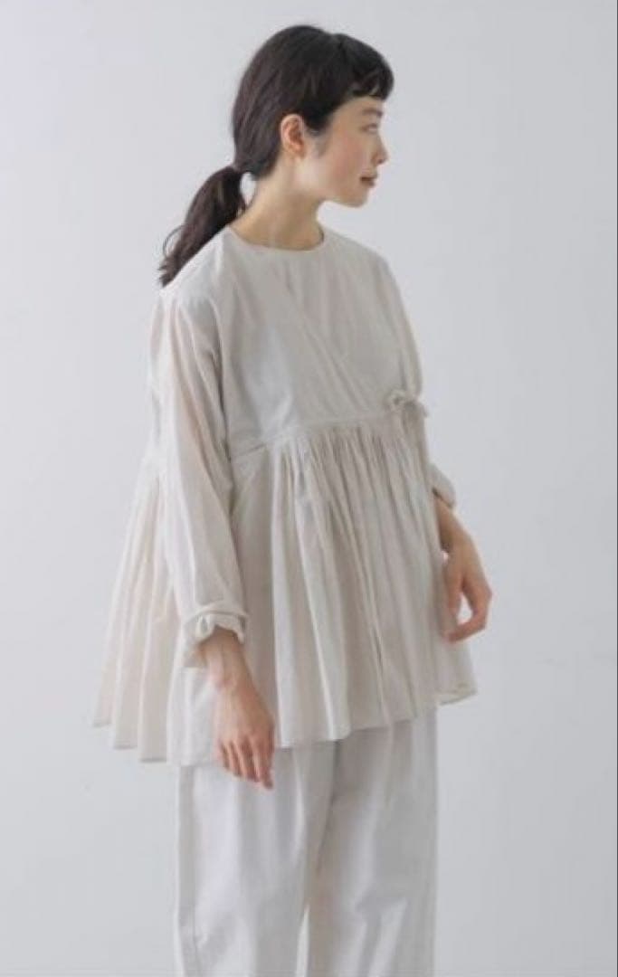 かぐれ　コットンボイルアンガルカシャツ未使用に近いです♡