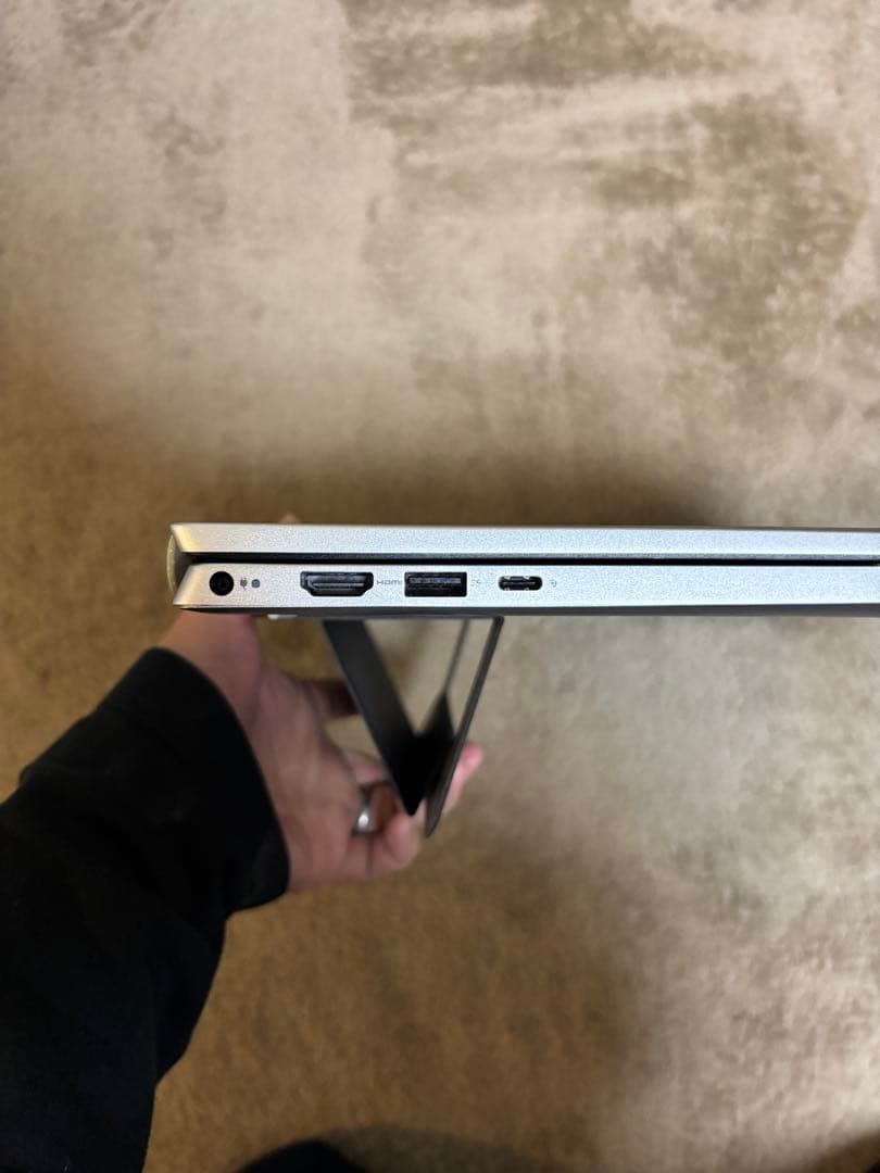 Dell Inspon16 5620 メモリ16GB Corei7