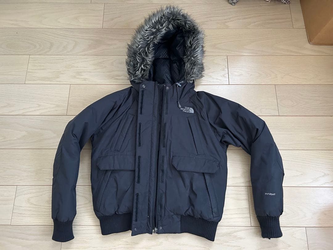 The North Face ブラックダウンジャケット　Mサイズ