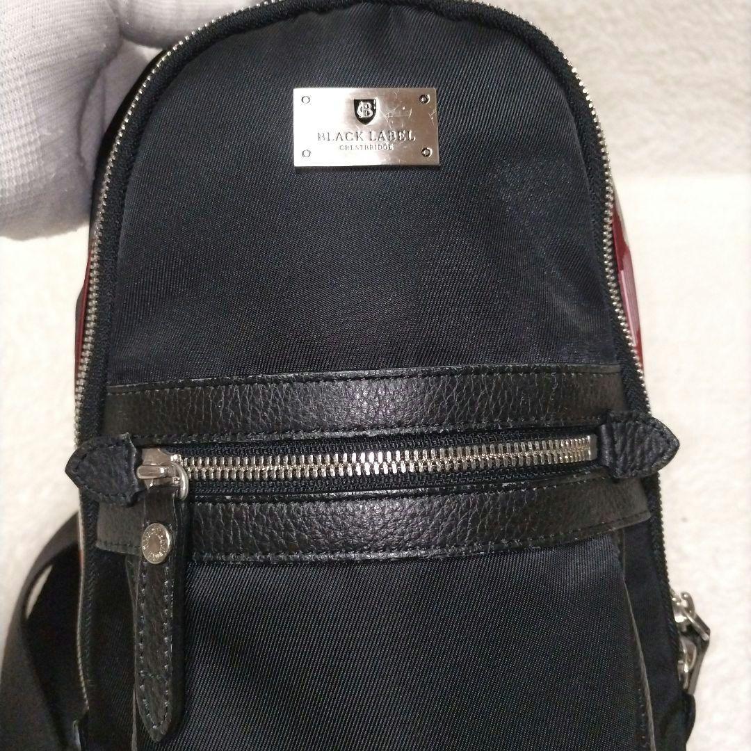 【美品】ブラックレーベルクレストブリッジ チェック柄 ロゴプレート ボディバッグ