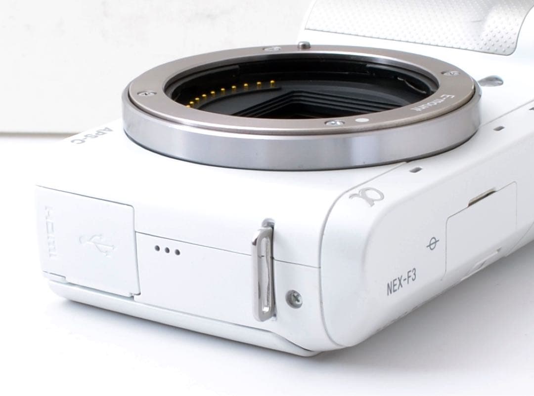 S数少！SONY α NEX-F3★スマホ転送★望遠レンズ付き★カメラバック付き