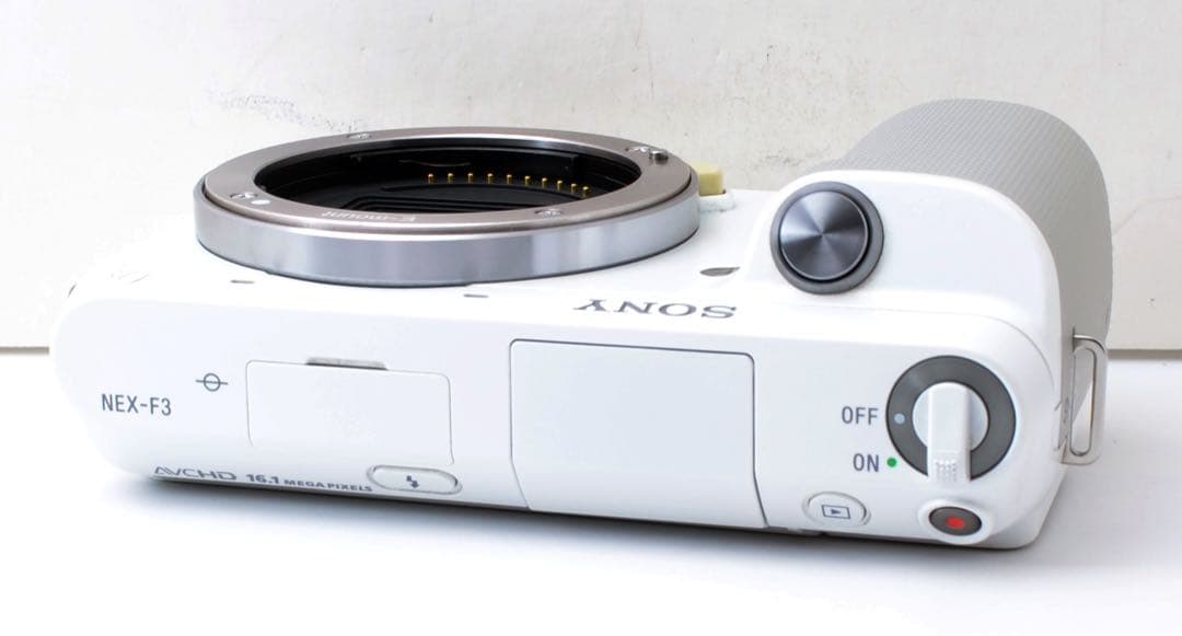 S数少！SONY α NEX-F3★スマホ転送★望遠レンズ付き★カメラバック付き